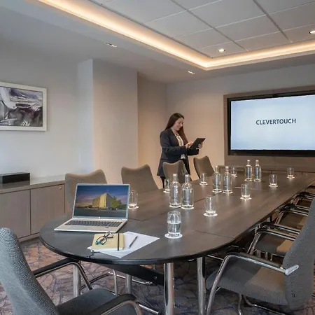 Отель Maldron Merrion Road