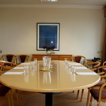 Maldron Merrion Road 4*