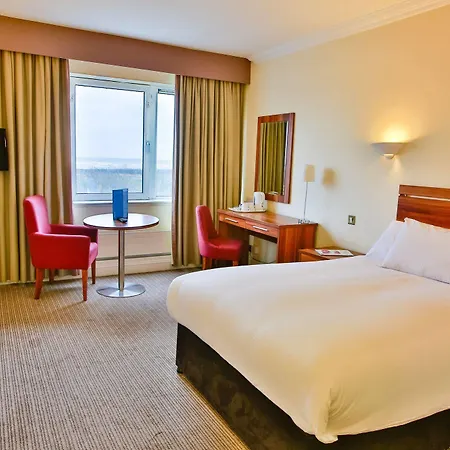 Отель Maldron Merrion Road 4*