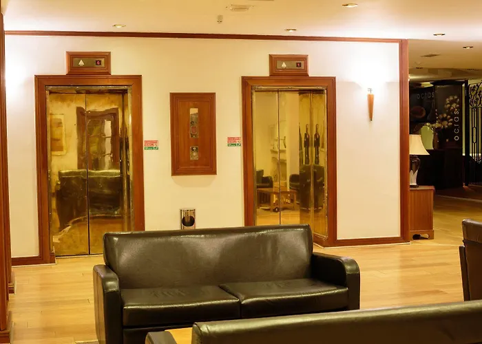 Hotel Maldron Merrion Road 4*