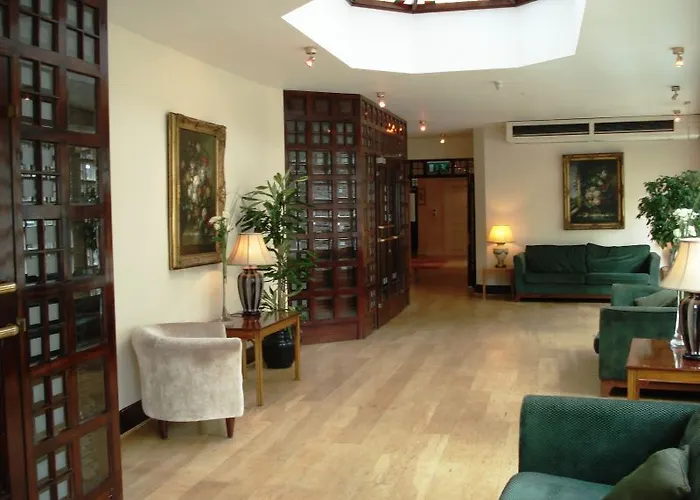 Maldron Merrion Road 4* דבלין